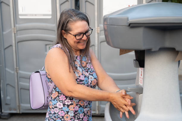 Portable Toilet Options We Offer in Ellis, KS